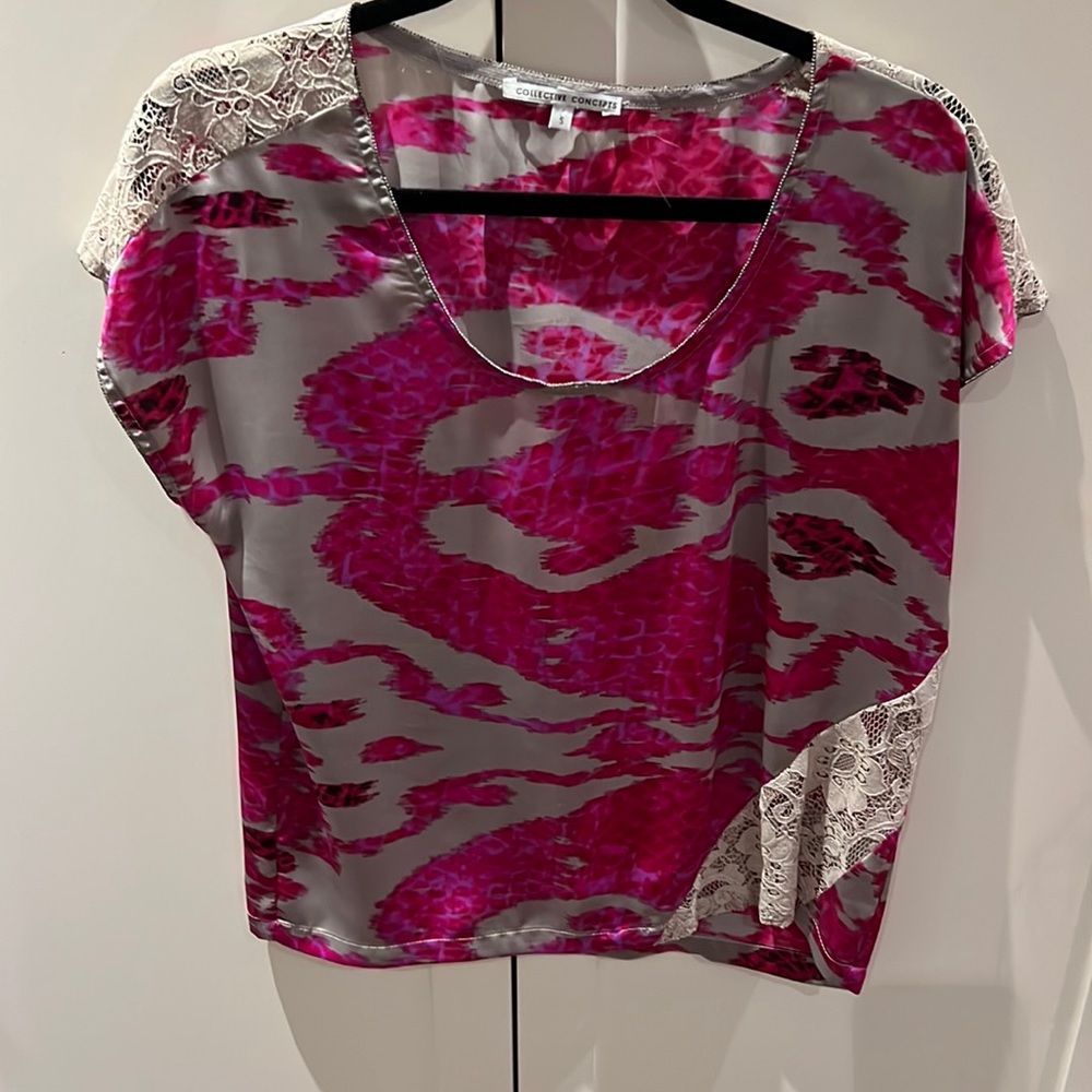 Pretty satin T-shirt by collective concepts